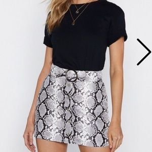 NEVER WORN Faux Leather Skirt